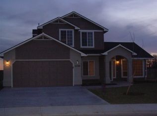 3833 N McKinley Park, Meridian, ID 83646