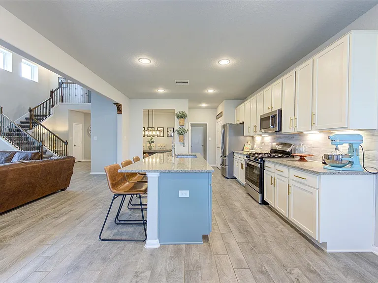 5439 Rustic Ruby Dr — Photo 8