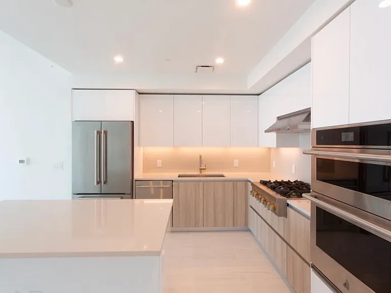 400 Central Ave #2001 — Photo 2