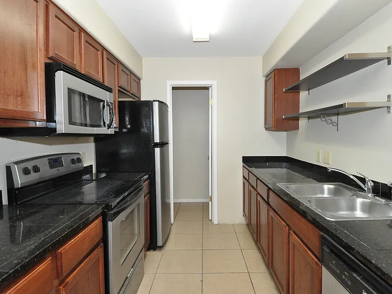 12304 Abney Dr #D — Photo 4