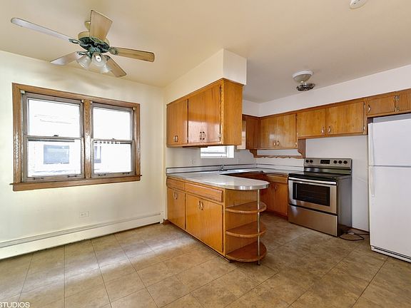 3rd image of 1635 S Harlem Ave APT 1W