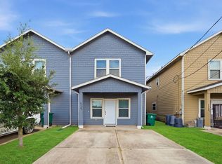 4528 Mayflower St #A/b, Houston, TX 77051