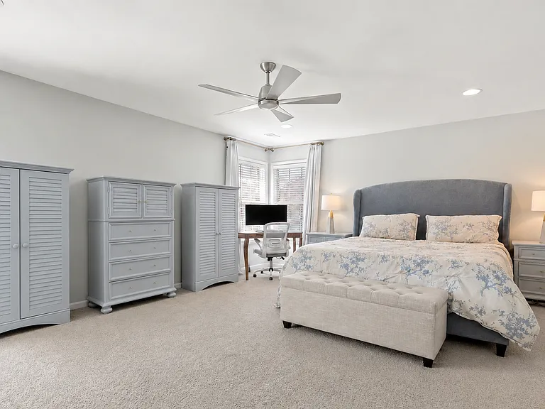 Upstairs master bed