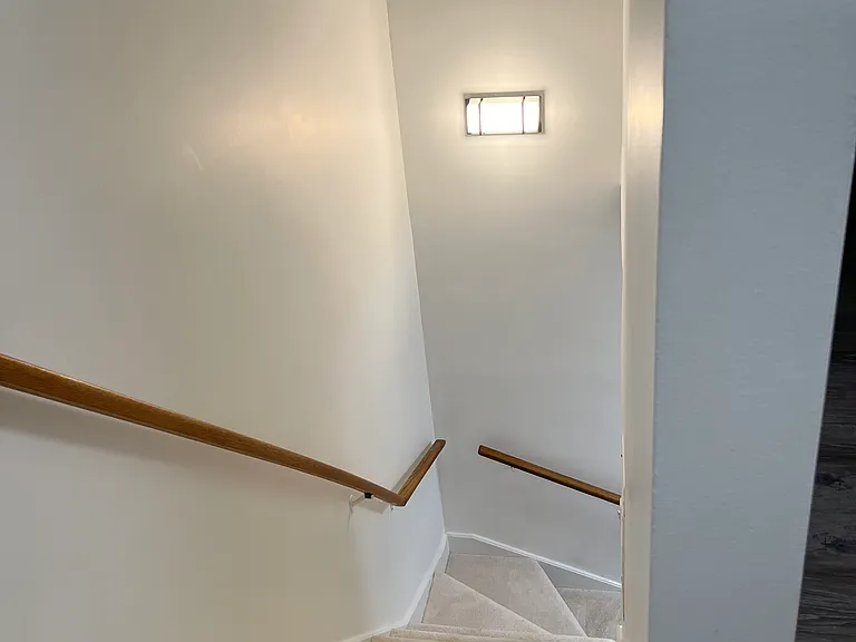 816 W Saint James St #2SW — Photo 15