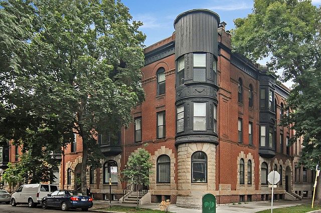 1st image of 838 W Wrightwood Ave APT 1