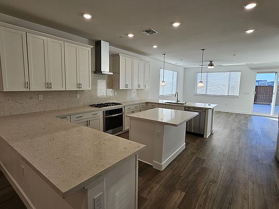 5th image of 1558 Swain Dr