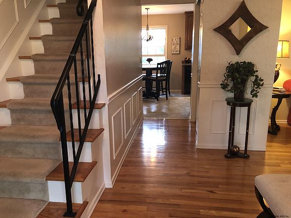 5th image of 182 Georgetown Ct