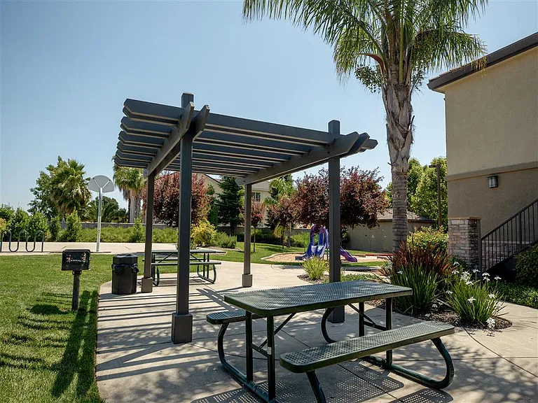 Wolf Ranch Condominium Rentals — Photo 27