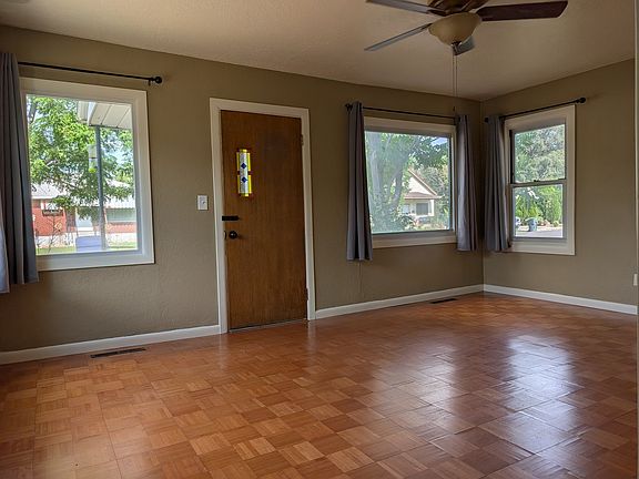4th image of 1658 Childs Ave