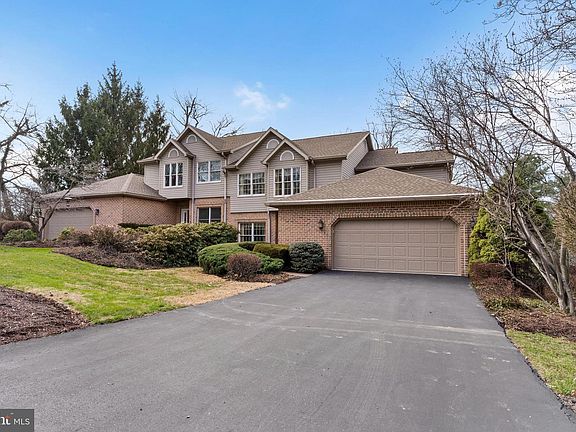 2nd image of 504 Bridgeview Dr