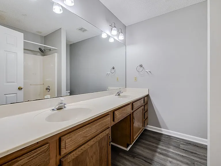 4903 McCall Rd — Photo 16