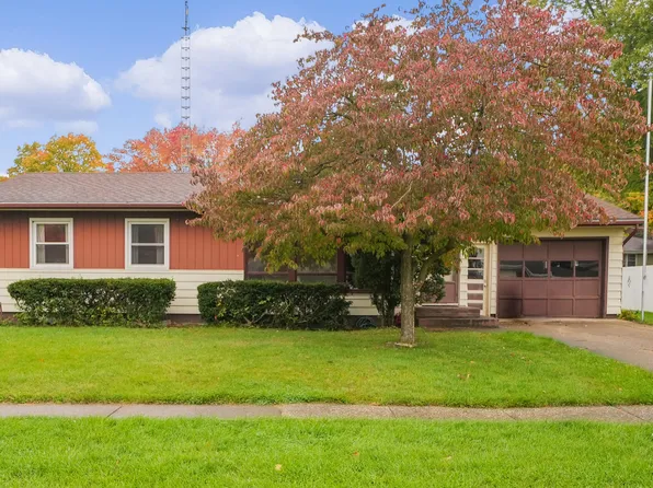 156 Harriet St, Coloma, MI 49038