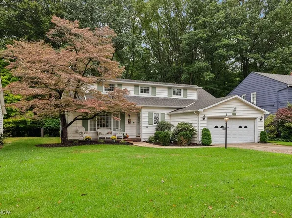 1095 Dorsh Rd, South Euclid, OH 44121