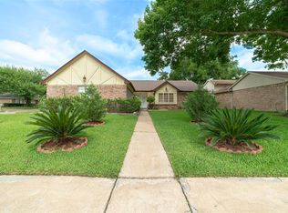 6822 Los Tios Dr, Houston, TX 77083