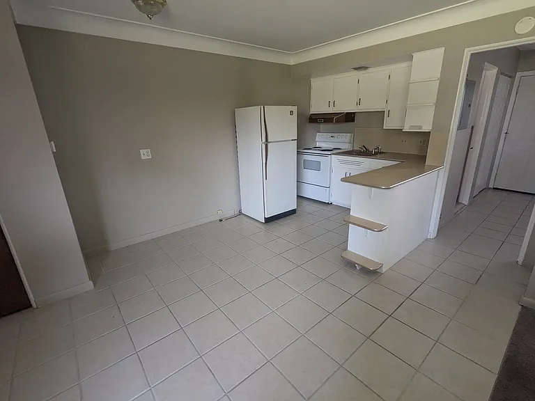 3320 Penrose Ct #4 — Photo 3