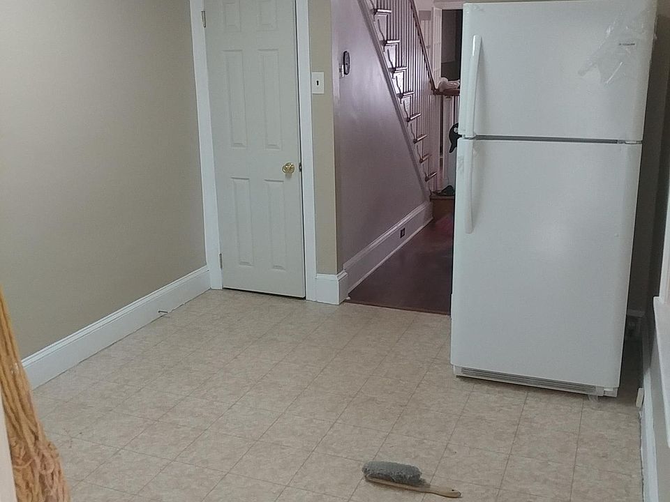 1st image of 1918 E Hazzard St