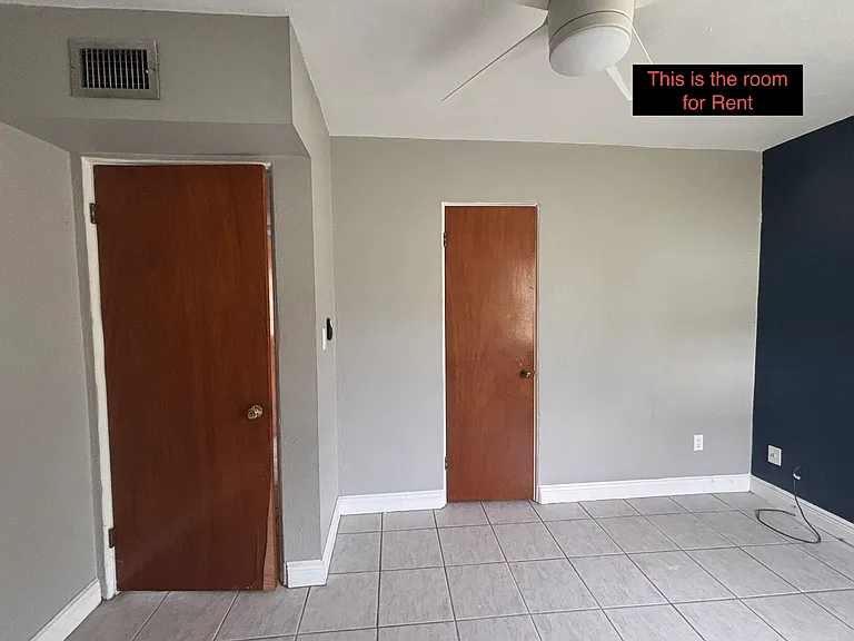 1901 Magnolia Ave — Photo 1