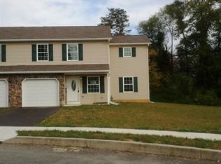 210 Sable Dr, Carlisle, PA 17013