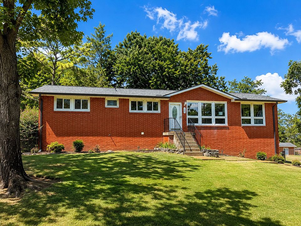 1st image of 166 Bonnafield Dr