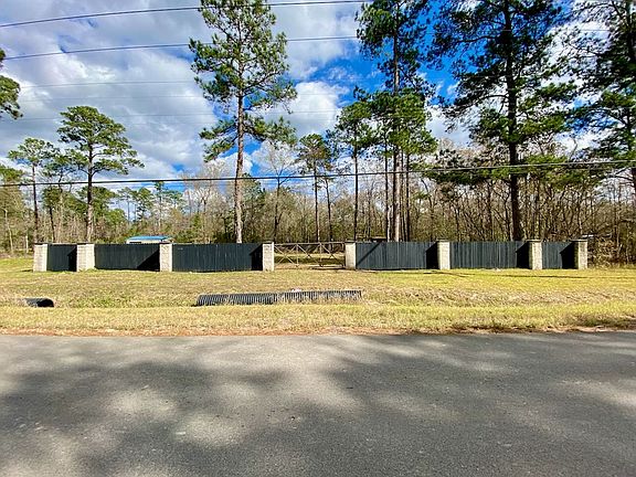 3rd image of 10720 Sherwood Dr