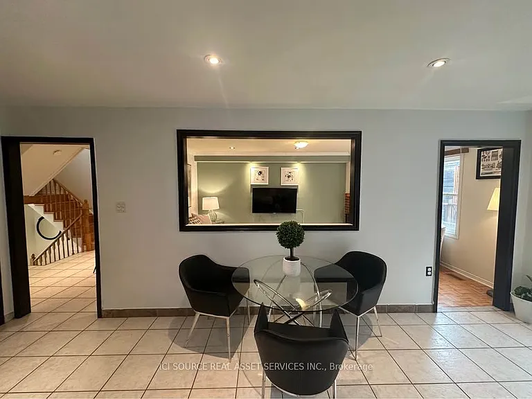 44 Adams Dr #UPPER — Photo 7