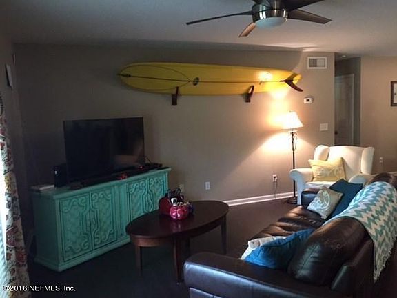 2nd image of 13715 RICHMOND PARK Drive N #704