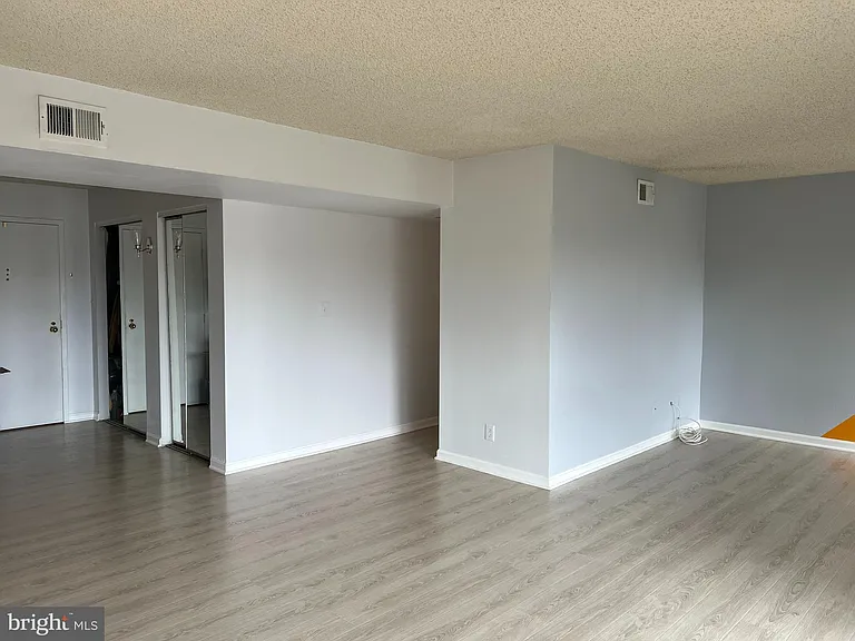 807 N Howard St #414 — Photo 16