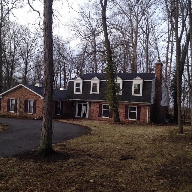 1st image of 585 Forest Lake Dr