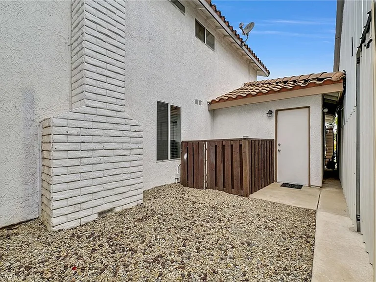 1070 Cannon Rd — Photo 45