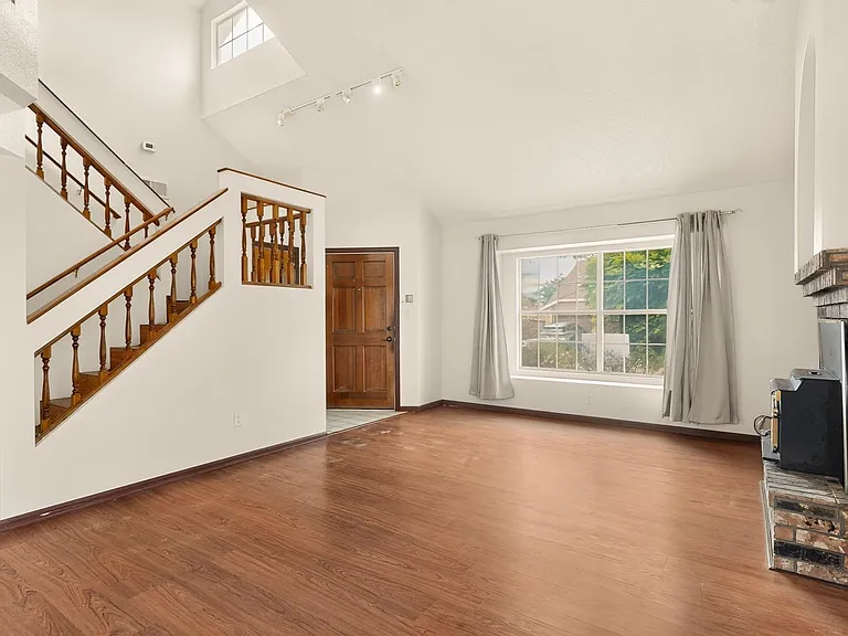 7817 Sunrose Dr NW — Photo 3