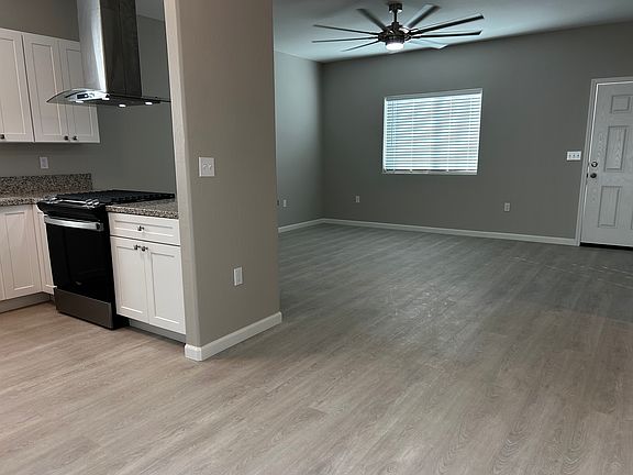 4th image of 1045 E Douglas Ave #2
