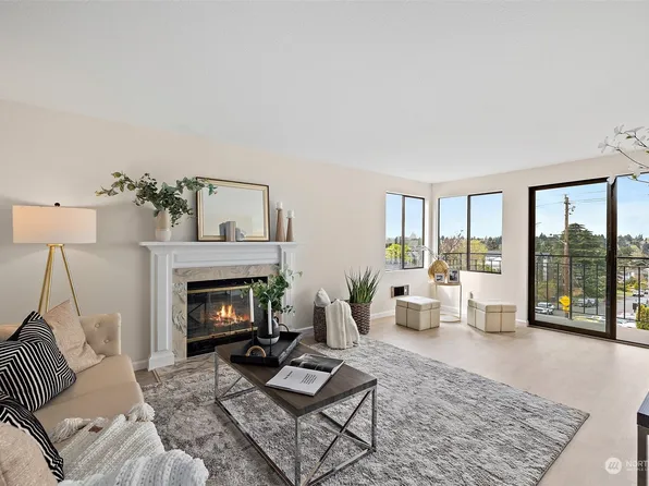 10106 Greenwood Ave N # 204, Seattle, WA 98133