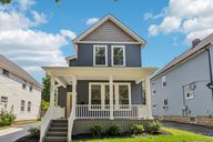 Hood Ave-S0907-001.jpg