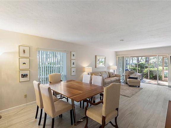 5th image of 5292 Wedgewood Ln #39