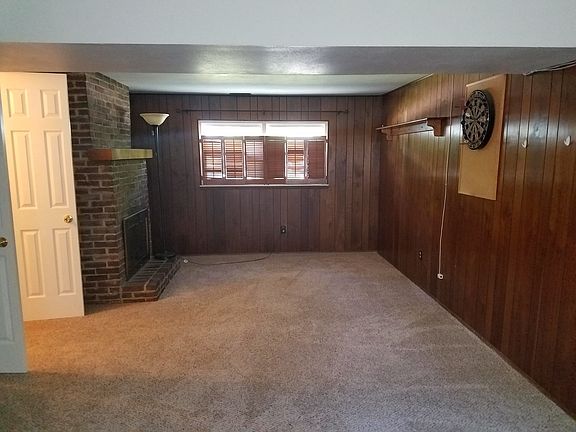 Family room/or 4th bedroom2