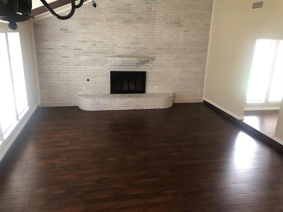 1st image of 2120 Oakmeadow Pl