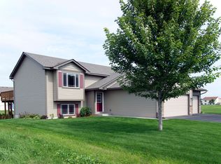 1054 Sharptail Run, New Richmond, WI 54017