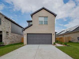 27097 Kestrel Trl, Magnolia, TX 77354