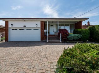 44 Margaret Ave, Toronto, ON M2J 4C3
