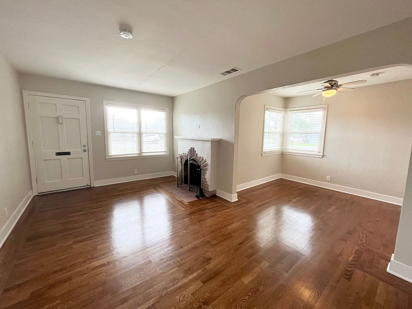 Arden Arcade Two Bedroom Single Family Home - 3301 Rubicon — Photo 2
