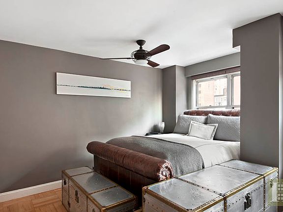 5th image of 166 E 35th St APT 5-D