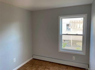 158 Rhodes Ave, Hempstead, NY 11550