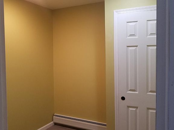 3rd image of 46 John St #46