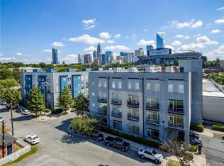 969 W Hill St, Charlotte, NC 28208