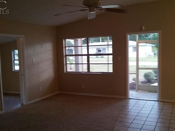 5th image of 220 Lakeview Dr
