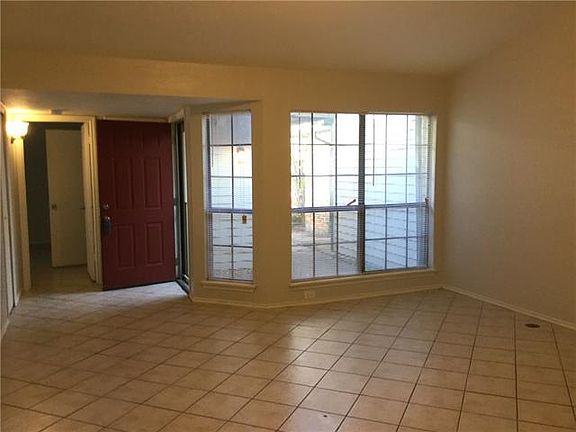 4th image of 667 Stonehenge Dr