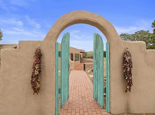 28 Alcalde Rd, Santa Fe, NM 87508