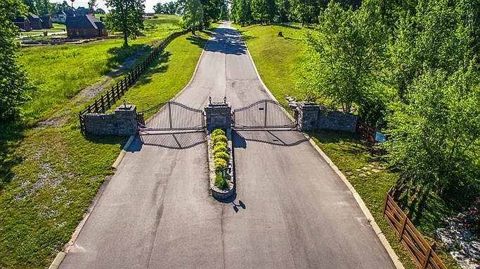 1st image of 124 Angels Cove Ln