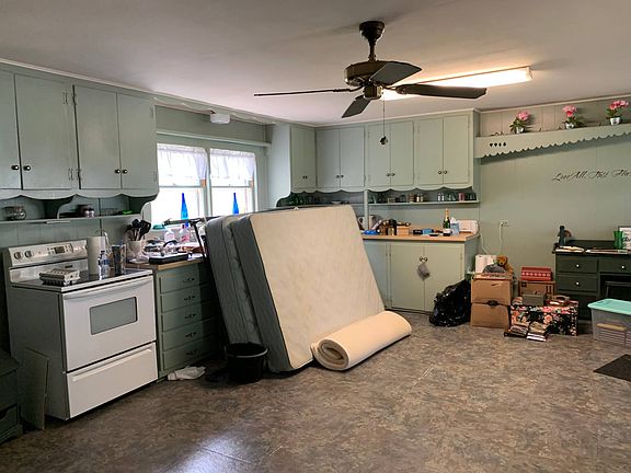 5th image of 2239 County Road 1975 E