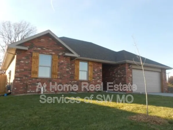 661 Santa Monica Dr, Nixa, MO 65714